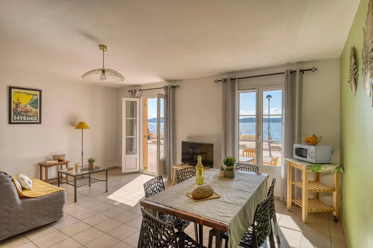 アパートホテル Residence La Gabiniere イエール